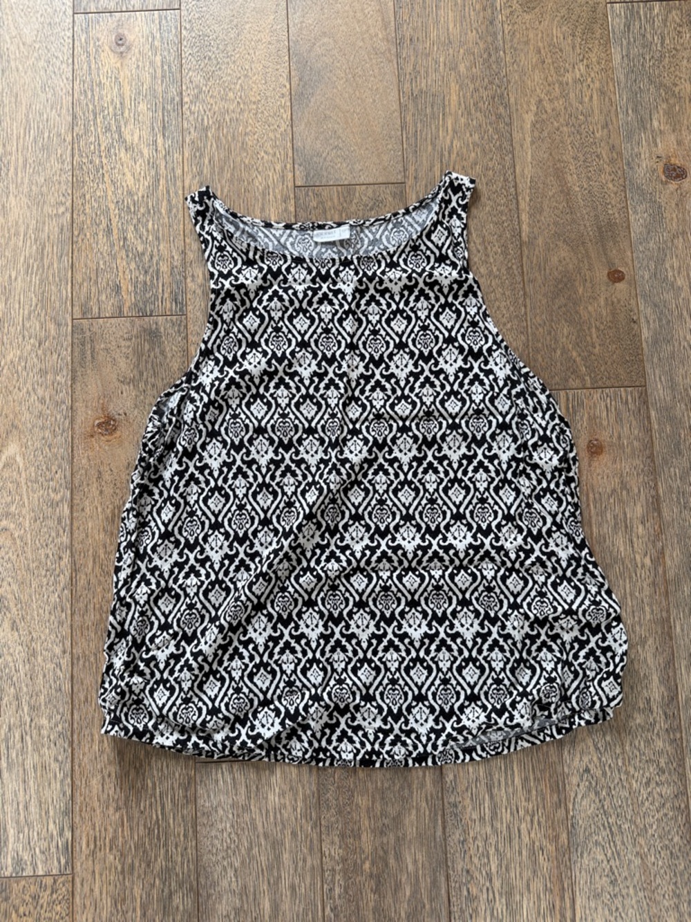 Black & White Patterned Sleeveless Tank Top EUR 42